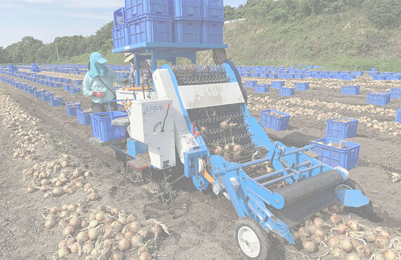 田中工機株式会社では、こんにゃく芋の収穫も出来る農業用収穫機械汎用ピッカー「アガール」を販売しています。
